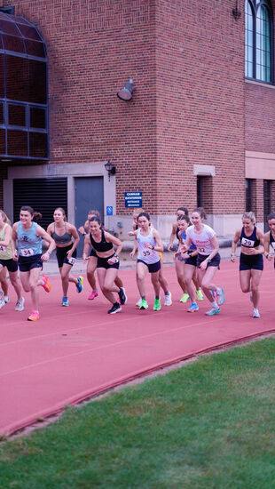 View Women's Ferry Field 5K 2025 in new tab