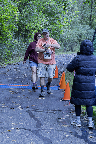View Race Pictures in new tab
