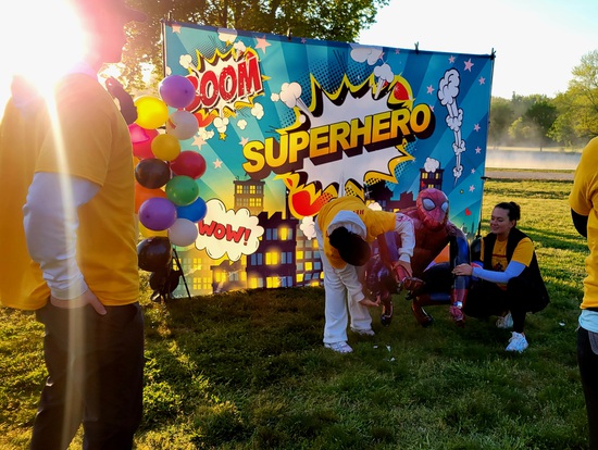 View Photos in new tab