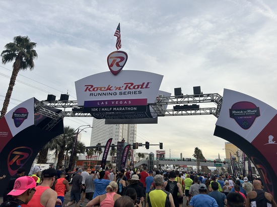 View photos in new tab