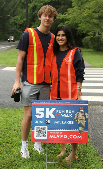 View Pre-Race Photos in new tab