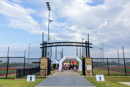 View Race Photos in new tab