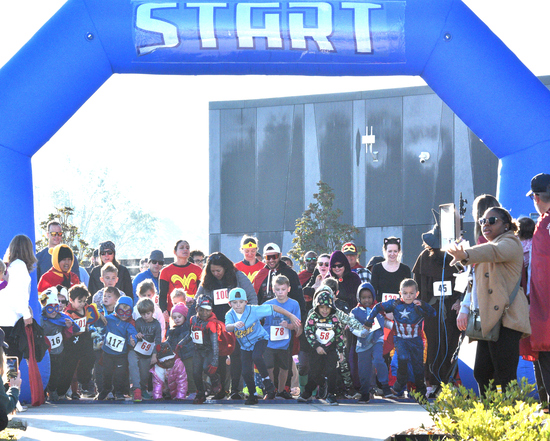 View Lee McElvaine's Photos in new tab