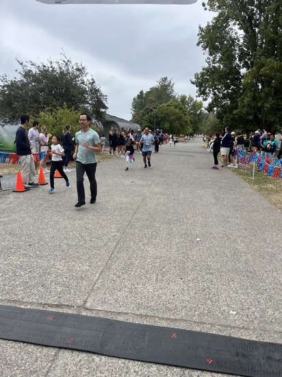 View Race Pics in new tab
