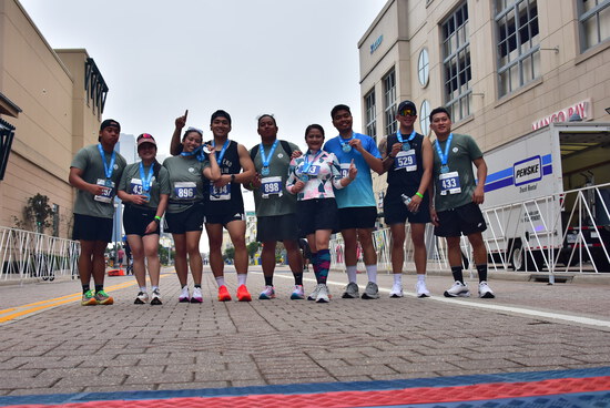 View Race Photos in new tab