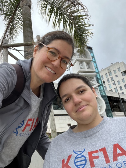 View photos in new tab