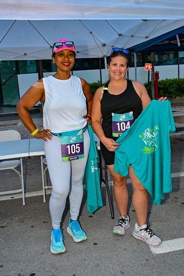 View Pre-race Candids in new tab