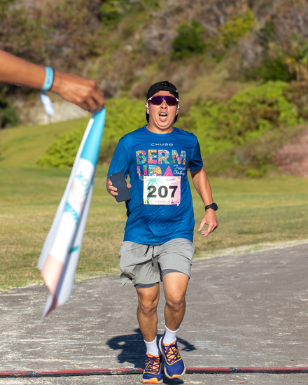View Bermuda Connection 5K/10K Finish Line in new tab