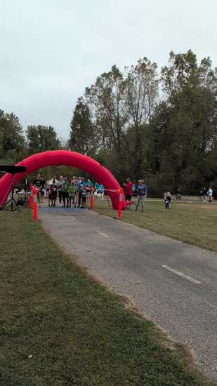 View Race day pictures in new tab