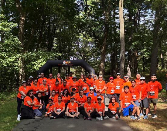 View Race Photos in new tab