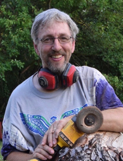 View photos in new tab