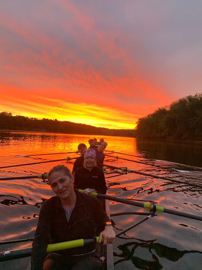 View photos in new tab