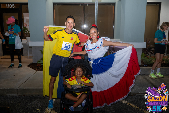 View Candid, Posed, Awards, Kids Race in new tab