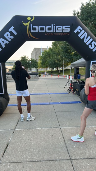 View Race Photos in new tab