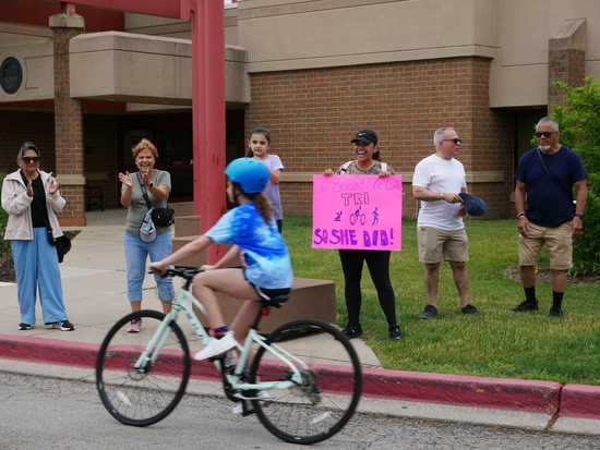View 2026 Race Day Photos in new tab