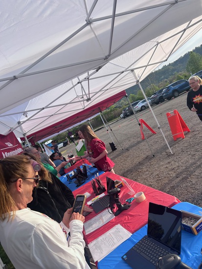 View Race day photos in new tab