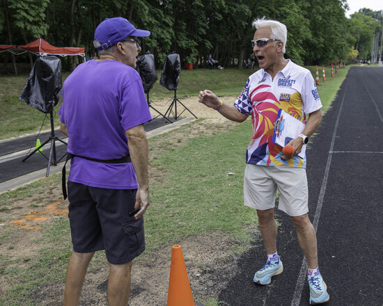 View Race Photos in new tab