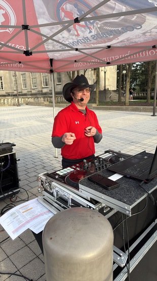 View Race Day 2026! in new tab