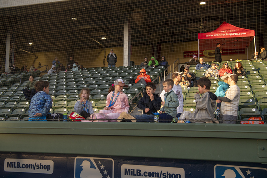 View 2025 Moore Gems of You Photography Random and Start line in new tab