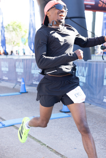 View Finish Line. in new tab