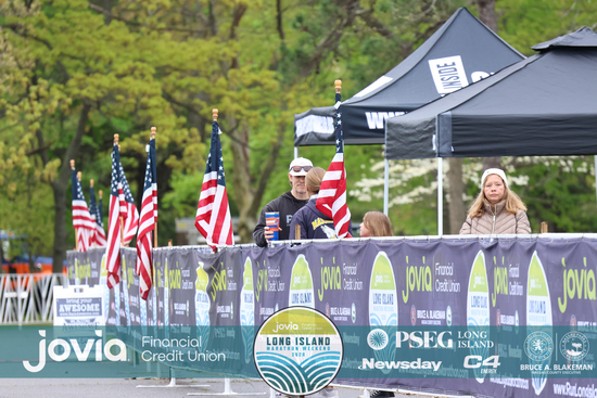 View Saturday 10k and Kids Run Finish Line in new tab