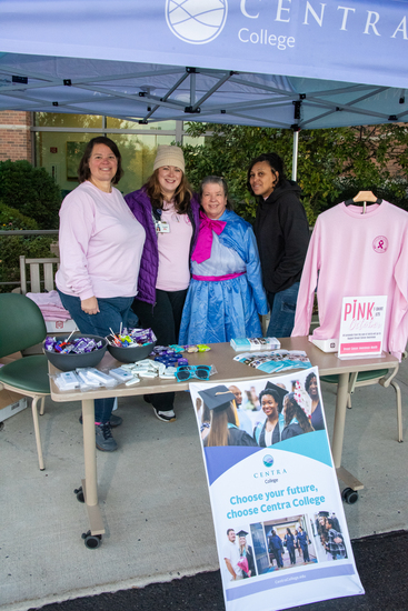 View Post Race candids and Awards in new tab