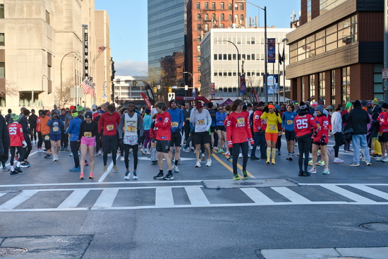 View Race Photos in new tab