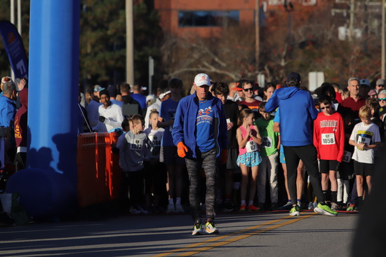 View Candid and Volunteers in new tab