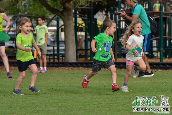 View Candid, Posed, Awards, Kids Race in new tab