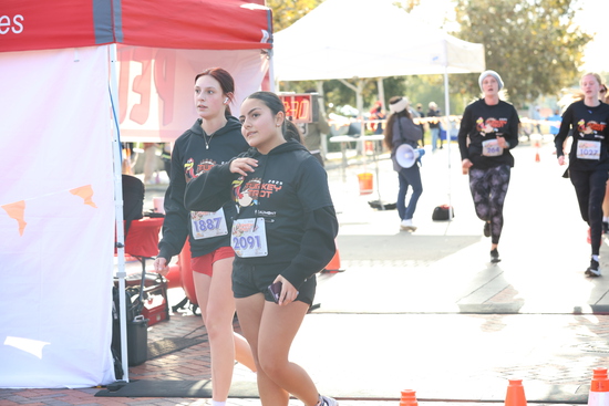 View Alyssa Murray & family in new tab