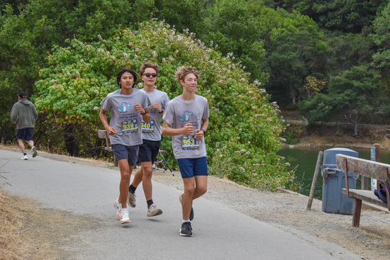 View Paparazzi: 5K, 10K on course and finish line in new tab