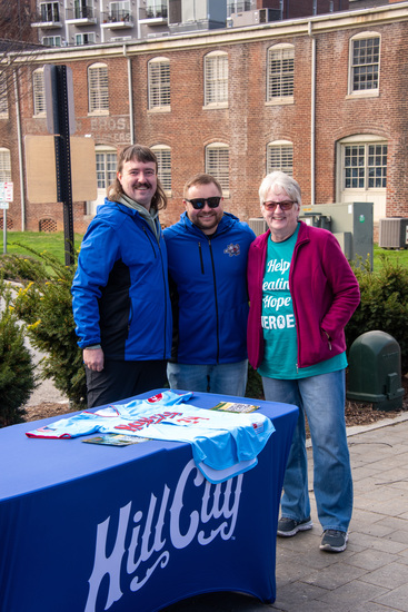 View Andrew Wilds Photos Pre Race and Start in new tab