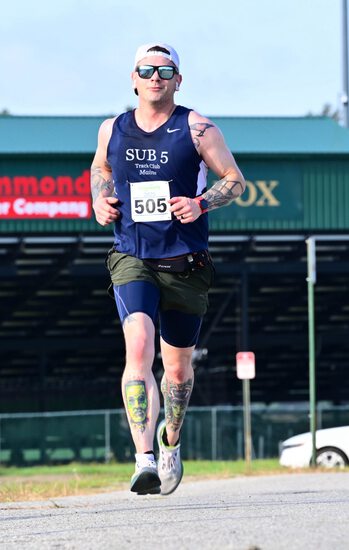 View Phil Dumond - 2025 Commit Race Photos in new tab