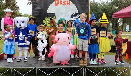 View Costume Contest in new tab