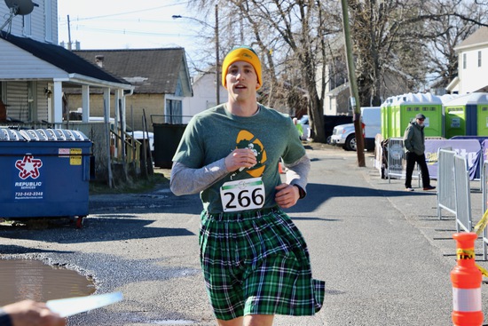 View Finish Line in new tab