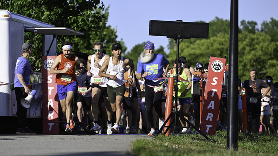 View Race Photos in new tab