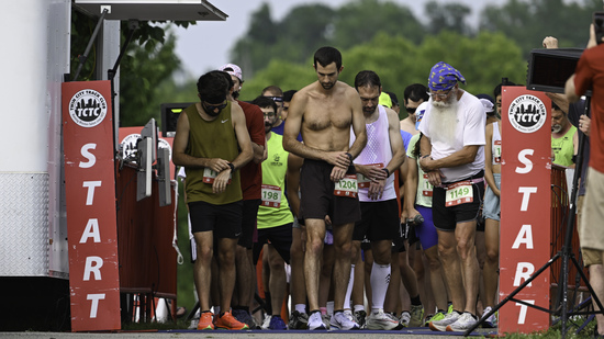 View Race Photos in new tab