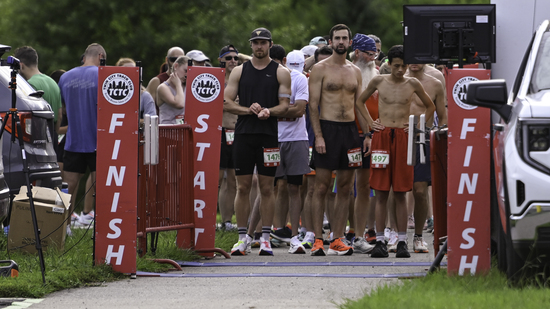 View Race Photos in new tab