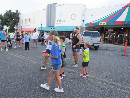 View 2025 Retro Run 5K Pix (just4Running) in new tab
