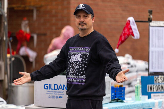 View Ugly Sweater 5k Photos in new tab