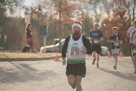 View Holiday Hustle 5k 2021 (Facebook) in new tab