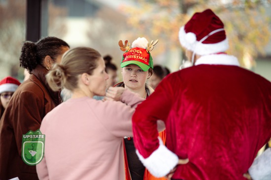 View Holiday Hustle 5k 2023 (Facebook) in new tab