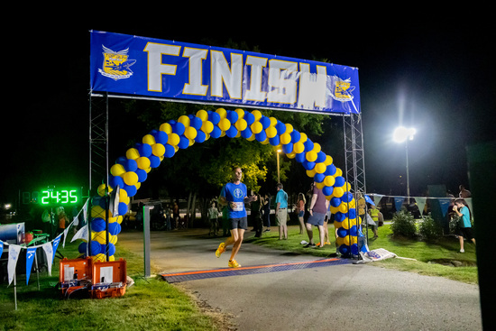View Finish Line in new tab