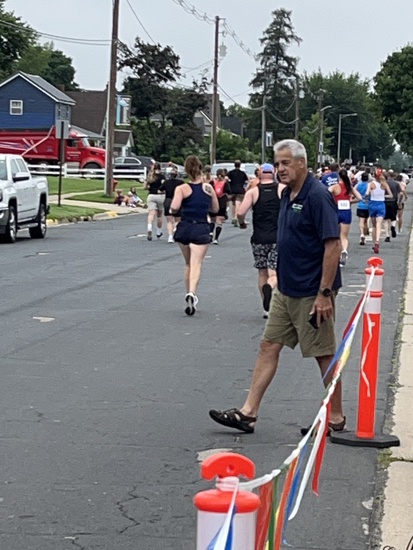 View 2026 Race photos in new tab