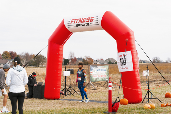 View 2025 Race Day Photos in new tab