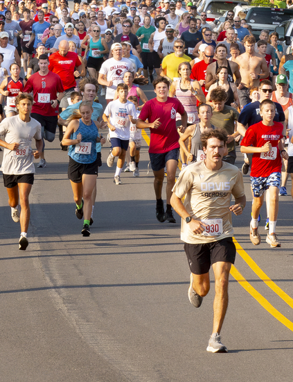 View Kent Eanes race photos in new tab