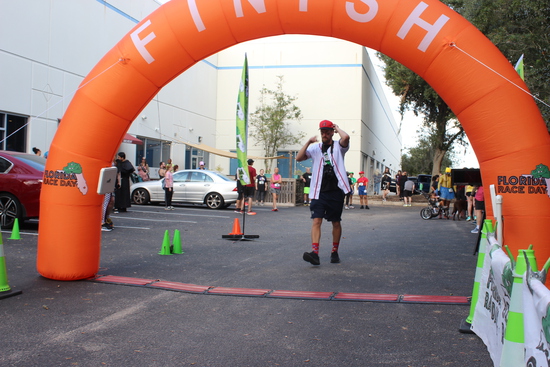 View Race Photos 2025 in new tab