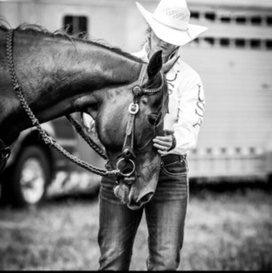 View photos in new tab