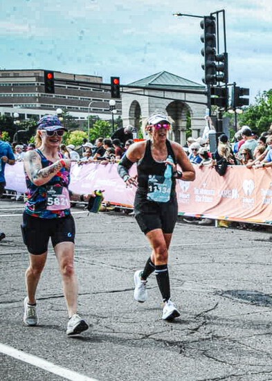 View photos in new tab