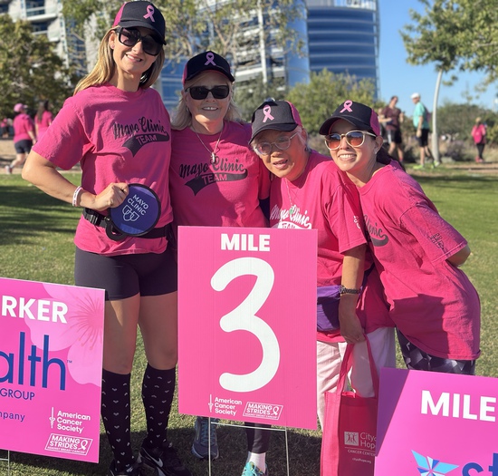 View photos in new tab